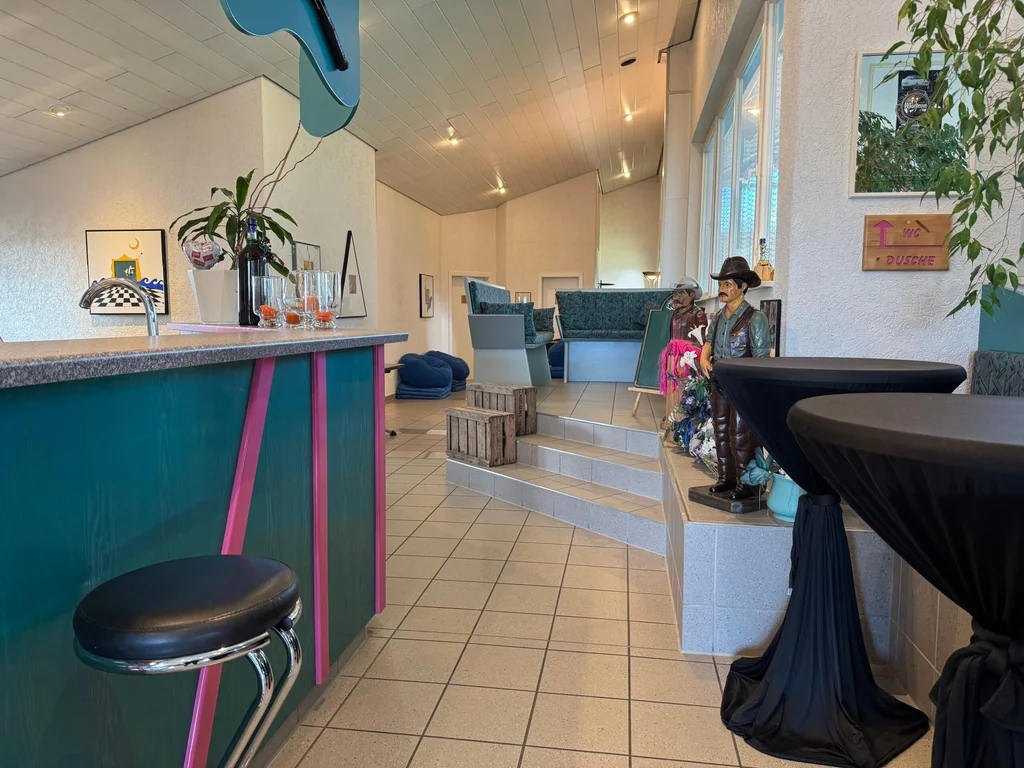 Rezeption in der Tennis- und Badmintonhalle Berwangen